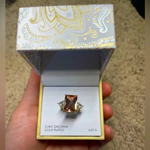 Emerald Brown Cut Charter Club Crystal Ring in Gold Plate 5,6,7,10 sizes NWT - Picture 8 of 8